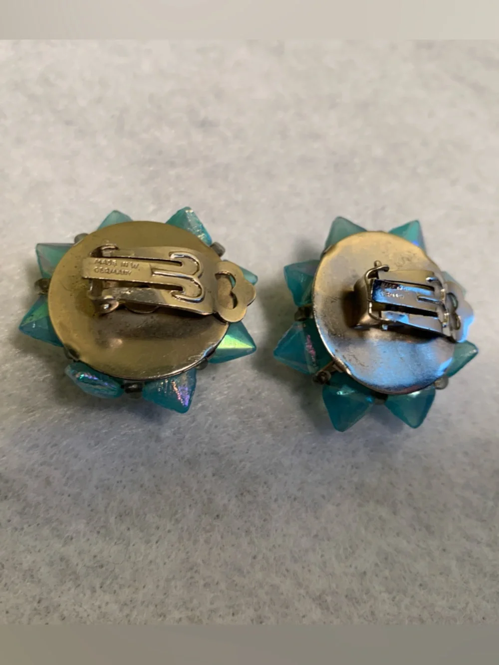 VTG Opalescent Aqua Cluster Clip Earrings Vintage Costume W Germany